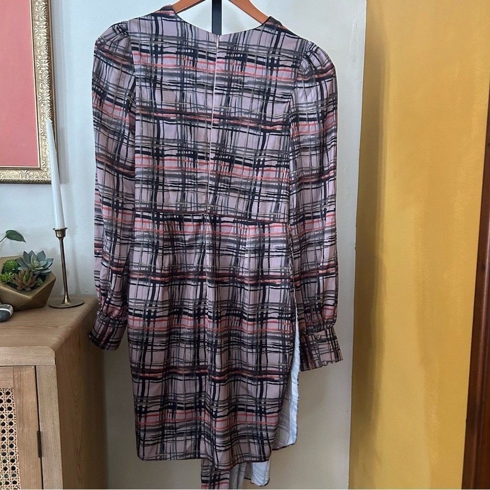 Patbo Plaid High‎ Low Mini Dress Long Sleeve V-Neck Gray Pink Print NWT Size 6 - Picture 6 of 8